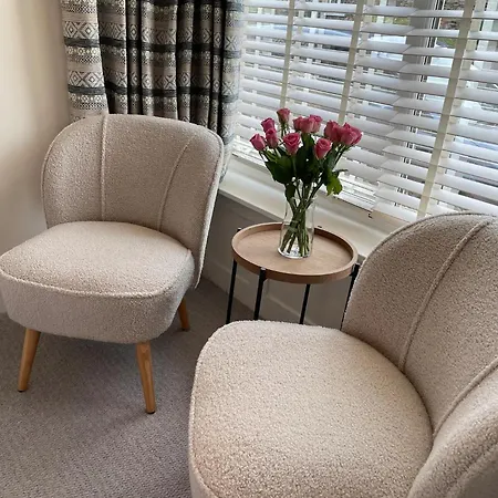 ゲストハウス 4 Beckside ウィンダミア